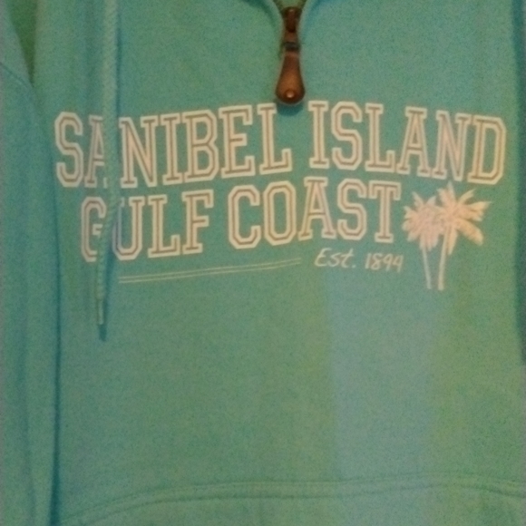 Sweatshirt - Picture 2 of 4